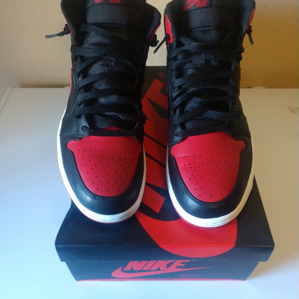 Jordan 1 BRED bundle